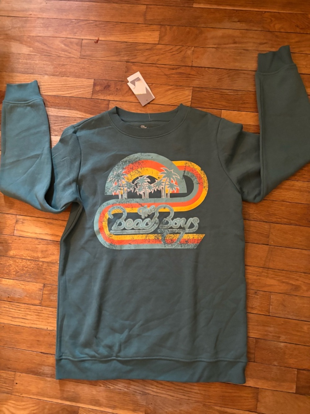 BNWT  Women's Teal Beach Boys Graphic Sweatshirt